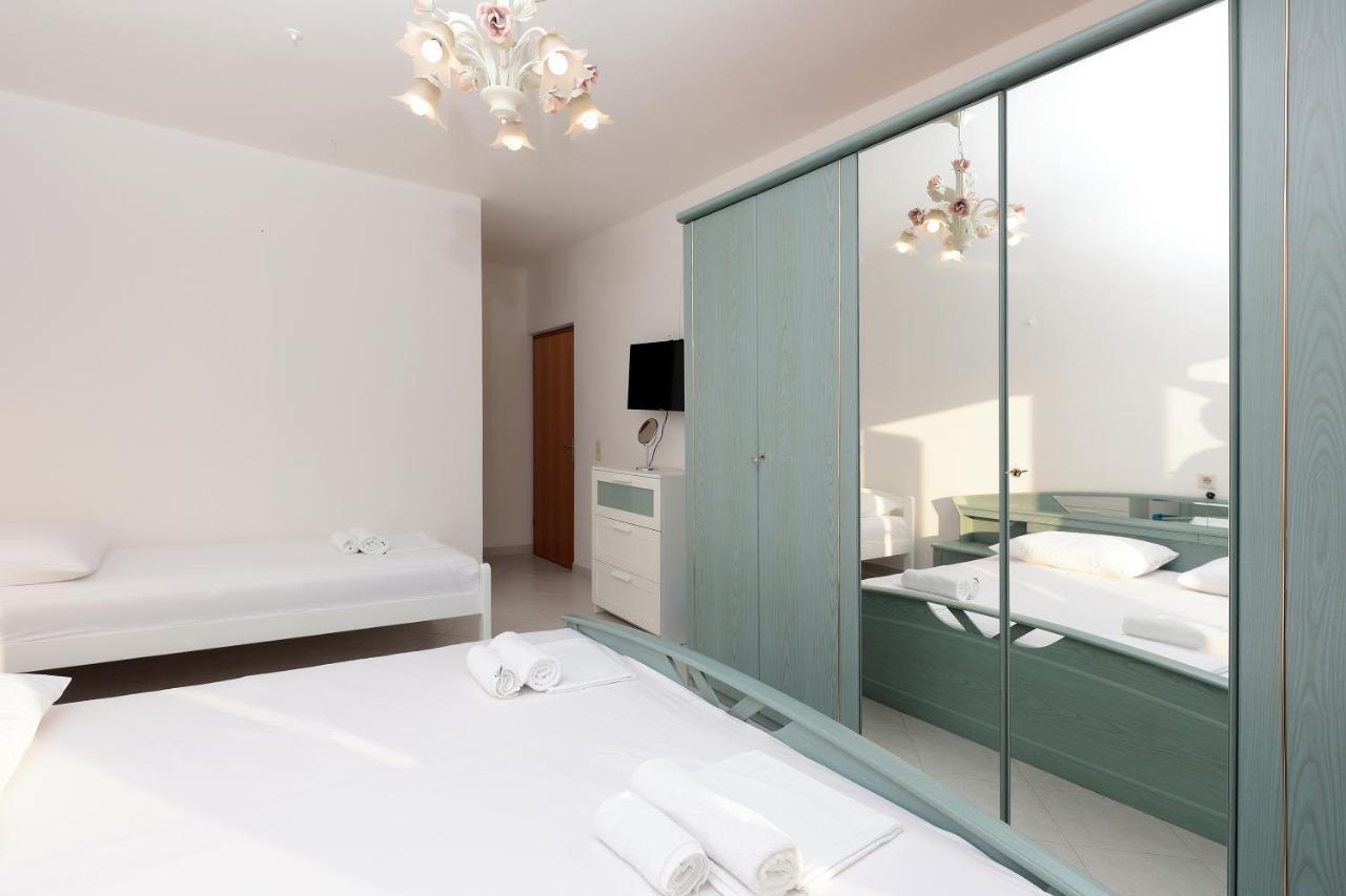 City Pool Apartments โนวาลยา ภายนอก รูปภาพ