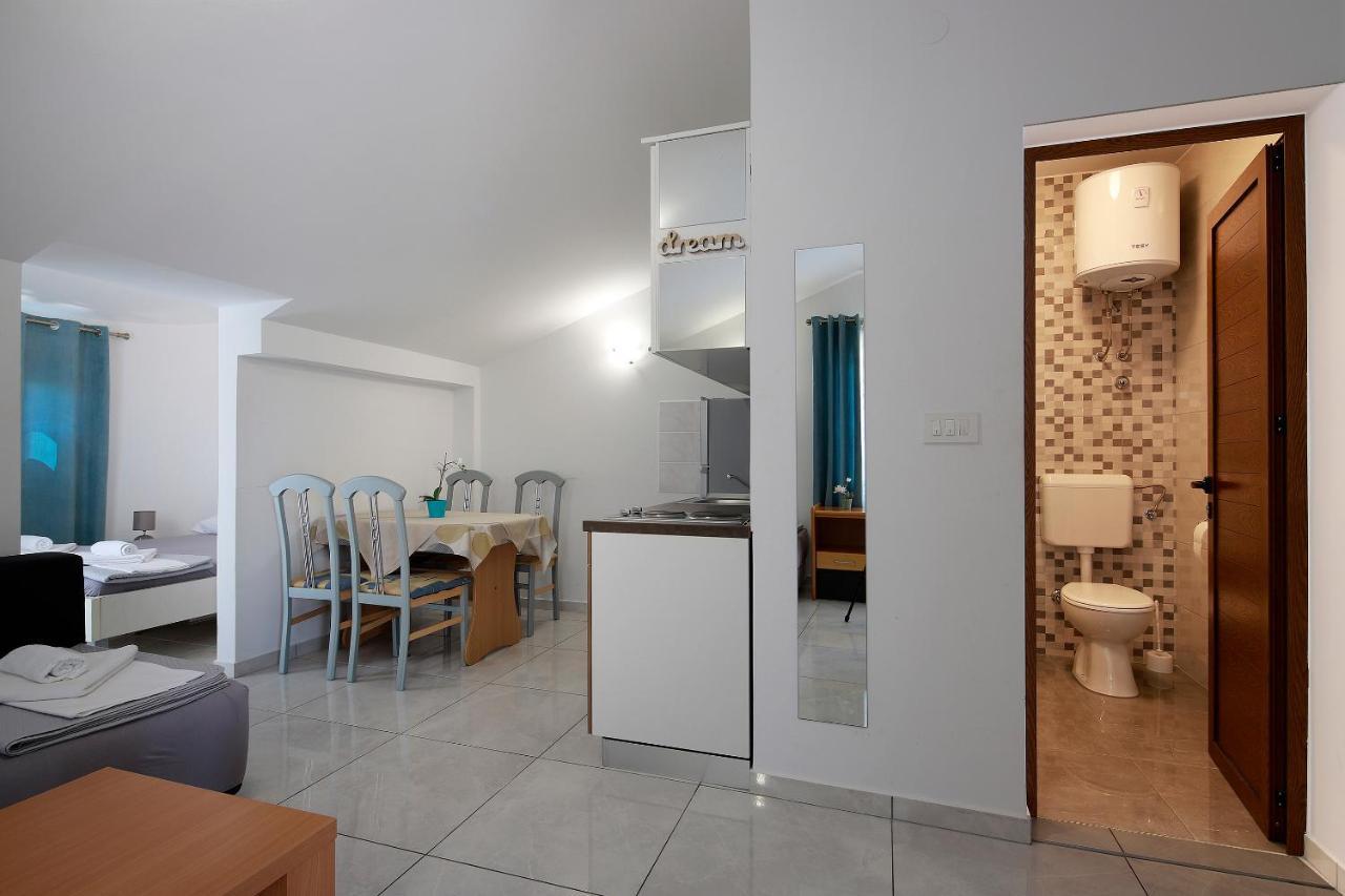 City Pool Apartments โนวาลยา ภายนอก รูปภาพ