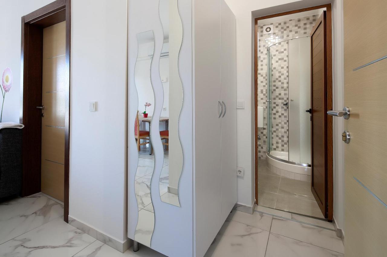 City Pool Apartments โนวาลยา ภายนอก รูปภาพ